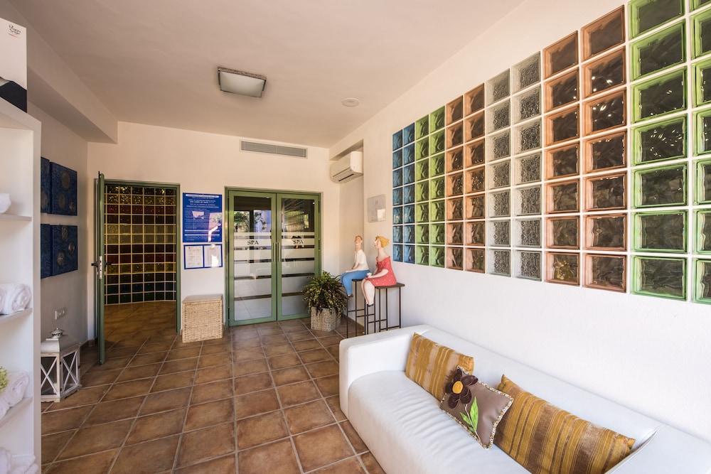 De Naturaleza & Cabo De Gata Hotel 4*